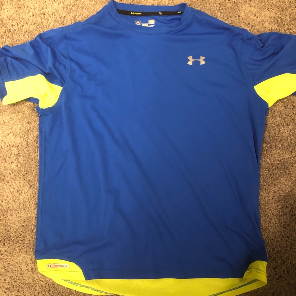 Under Armour heat gear great condition men’s L